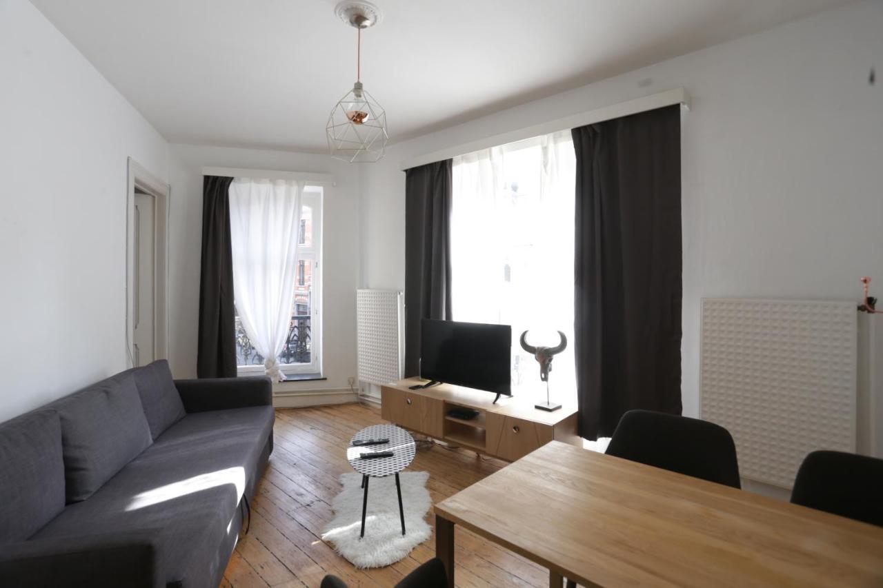 Apartment Center *
